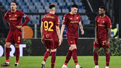 7 gollü nefes kesen maçta Sassuolo Roma'yı devirdi