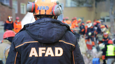 AFAD, 'kullanılan vinçler için para istiyorlar' iddialarına ilişkin açıklama yaptı