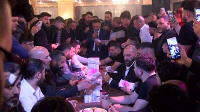 Kars aşiretinin sünnet düğününde milyonlar havada uçuştu! Gecenin sonunda 11 milyon 750 bin TL toplandı