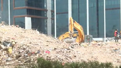 Diyarbakır'da depremlerde ağır hasar alan Galeria İş Merkezi'nin yıkımı tamamlandı