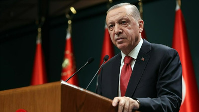 Cumhurbaşkanı Recep Tayyip Erdoğan 18 Mart Çanakkale Zaferi'nin 108. yıldönümünde mesaj yayımladı: "Tarihi bir kahramanlık destanıdır"