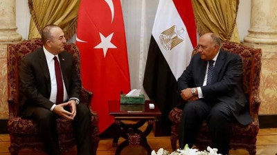 Kahire'yi ziyaret eden Dışişleri Bakanı Çavuşoğlu, bugün Mısır Dışişleri Bakanı Samih Şukri ile telefonda görüştü
