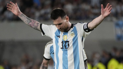 Messi kariyerinin 800. golünü Panama'ya attı!