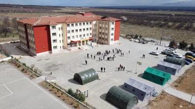 Şanlıurfa'da Vali Salih Ayhan adına açılan sahte hesaptan okulların tatil olduğu duyuruldu, gerçek Vali olaya hemen el attı