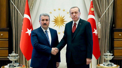 Cumhurbaşkanı Recep Tayyip Erdoğan Büyük Birlik Partisi'ni ziyaret etti: Mustafa Destici ile görüştü