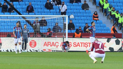 Süper Lig'in 27. hafta maçında Trabzonspor sahasında Kayserispor'a 4-3 mağlup oldu