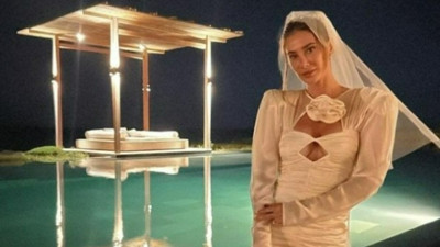 5 Mayıs'ta Marakeş'te sevgilisi Meedo ile evlenecek olan Şeyma Subaşı bekarlığa veda partisi yaptı! Takipçileri beğenmedi