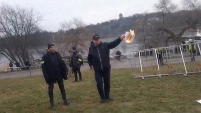 İsveç'te polisin Kuran yakma eylemlerine getirdiği yasak mahkeme tarafından bozuldu