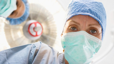 Hızla 42 kilo alan kadın hastaneye başvurduğunda hayatının şokunu yaşadı