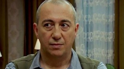 Ünlü sinema ve tiyatro oyuncusu Şehsuvar Aktaş'ın babası ve üvey annesi yanan evlerinde can verdi!