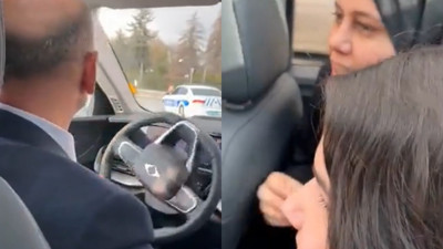 İçişleri Bakanı Süleyman Soylu yolda karşılaştığı gençleri TOGG aracıyla istedikleri yere kadar bıraktı! O anlar sosyal medyada gündem oldu