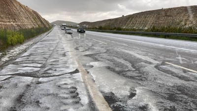 Gaziantep'te etkili olan sağanak ve dolu hayatı olumsuz etkiledi
