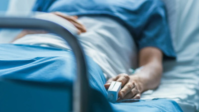 'Koronavirüsten öldü' denildi, iki yıl sonra evine döndü