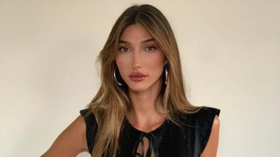 Ünlü manken Şevval Şahin'den derin dekolteli bikini pozları geldi! Sosyal medyayı salladı