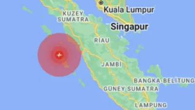Endonezya'da 7,3 büyüklüğünde deprem! Tsunami uyarısı yapıldı