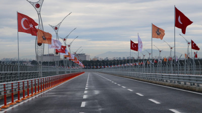 Seyhan Nehri'nin "yeni gerdanlığı", Türkiye'nin en uzun 4'üncü köprüsü, Adana 15 Temmuz Şehitler Köprüsü yarın açılıyor