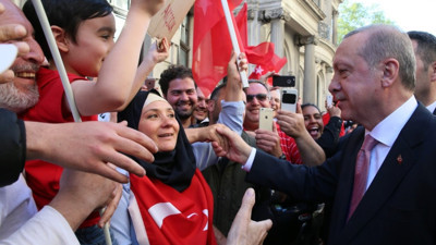 Son dakika... Cumhurbaşkanı Erdoğan'dan yurt dışında yaşayan vatandaşlara müjde