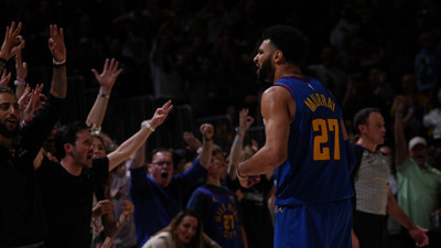 Denver Nuggets Phoenix Suns'ı devirdi seriye galibiyetle başladı