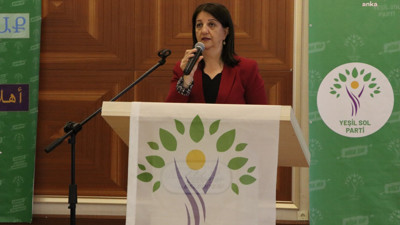 HDP Eş Genel Başkanı Pervin Buldan, İstanbul Esenyurt'ta konuştu: Kılıçdaroğlu'nu desteklemekte çok istekli değiliz, gerekli gördük