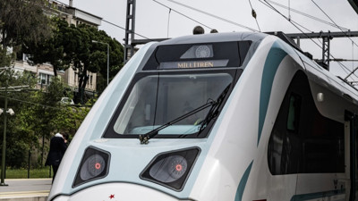 TÜRASAŞ Genel Müdürlüğü tarafından yerli ve milli olarak üretilen Milli Elektrikli Tren Seti 1 hafta boyunca Marmaray Bakırköy İstasyonu'nda!