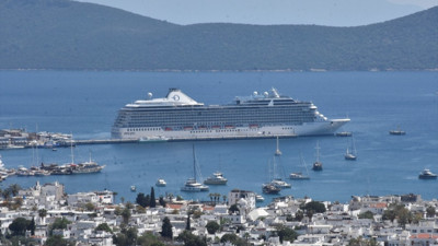 Kruvaziyer gemisi Marina 1182 turisti Bodrum'a getirdi