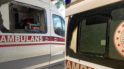 Ambulansın camını kırdı! Sağlık görevlilerine çekiçli saldırı