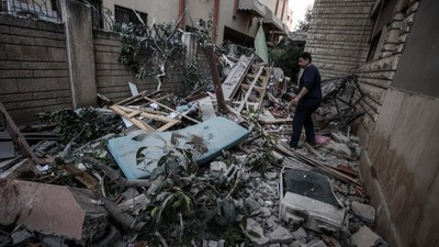 İsrail kadın ve çocukların da bulunduğu 12 kişiyi öldürdü! İşte hava saldırısının drone görüntüleri