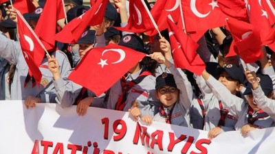 18 Mayıs yarım gün tatil mi? 19 Mayıs hangi gün?