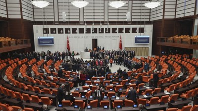 Yeni dönemde Hazine yardımı dağılımları belli oldu! Hangi parti ne kadar yardım alacak?