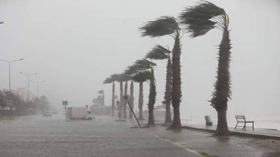 Meteoroloji Genel Müdürlüğü 17 il için sarı kodlu uyarıda bulundu! İstanbul gece şimşeklerle aydınlandı | 17 MAYIS HAVA DURUMU NASIL OLACAK?