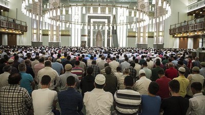 19 Mayıs 2023 Diyanete göre il il Cuma namazı saatleri