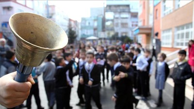 Bakan Özer, okulların kapanacağı ve yaz tatili başlangıcı tarihin açıkladı!