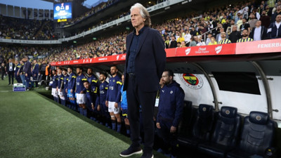 Fenerbahçe'nin deneyimli hocası Jorge Jesus'tan kupa-lig kıyaslaması! "Sahada kazanılmalı..."