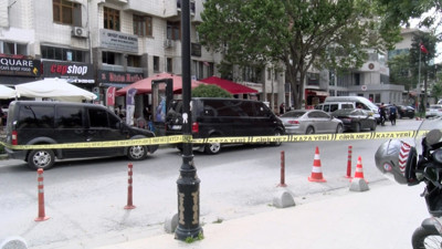 Son dakika... Büyükçekmece Adliyesi önünde silahlı çatışma çıktı!