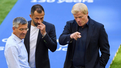 Bayern Münih'te şampiyonluğun ardından Kahn ve Salihamidzic kovuldu