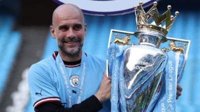 Josep Guardiola İngiltere'de yılın teknik direktörü