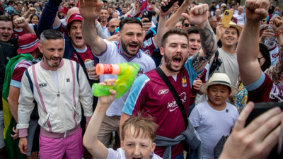 West Ham United tarihindeki ilk Avrupa kupasını müzeye götürdü