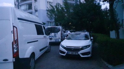 Diyarbakır'da vahşet: Babasının boğazını kesti!