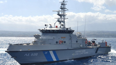 Yunanistan'da mülteci teknesi battı: Hayatını kaybedenler var