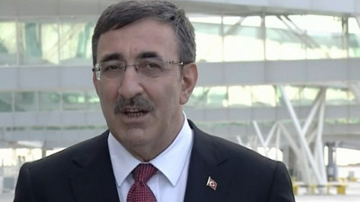 Cumhurbaşkanı Yardımcısı Cevdet Yılmaz ilk yurt dışı ziyaretini gerçekleştirdi