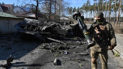 ABD'nin savaş jetleri B-1B'ler İsveç'e indi! Dünya Türkiye'nin İsveç kararını bekliyor