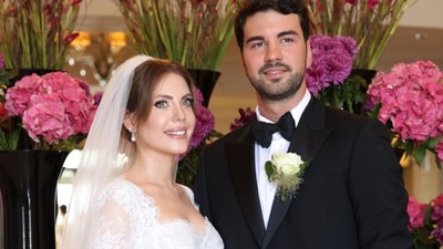 Eda Ece ile Buğrahan Tuncer evlendi! Hande Erçel-Hakan Sabancı çifti aşka geldi, Şevval Sam sahneye atladı, Nesrin Cevadzade bakışları üzerine topladı