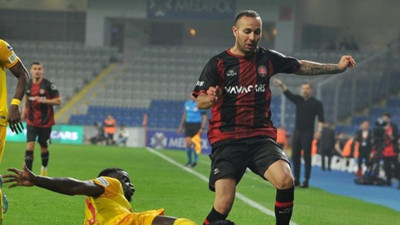 Kerim Frei'den sürpriz imza