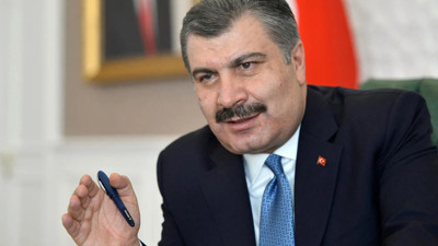 Sağlık Bakanı Koca, yabancı uyruklu hastalarla ilgili ortaya atılan iddiaları yalanladı