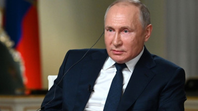 Putin, İsveç'te Kur'an-ı Kerim'in yakılmasına sert tepki verdi: Rusya'da diğer ülkelerden farklı olarak Kuran'a saygısızlık suçtur