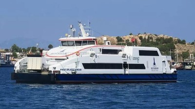 İzmir'de yeniden arabalı vapur seferleri başladı