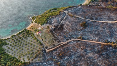 İzmir Aliağa'da yine denizin dibi yandı! Ne garip tesadüf değil mi?