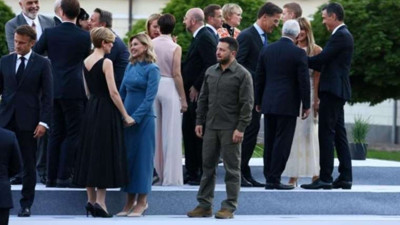 Vilnius'ta gündem olan Zelenskiy detayı