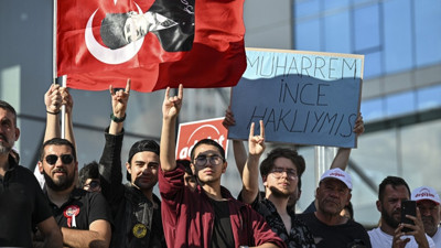 CHP'liler 'Diktatör Kemal' sloganları atıyor