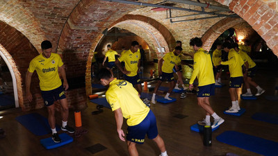 Fenerbahçe'nin yenileri Umut Nayir ve Djiku kampa katıldı